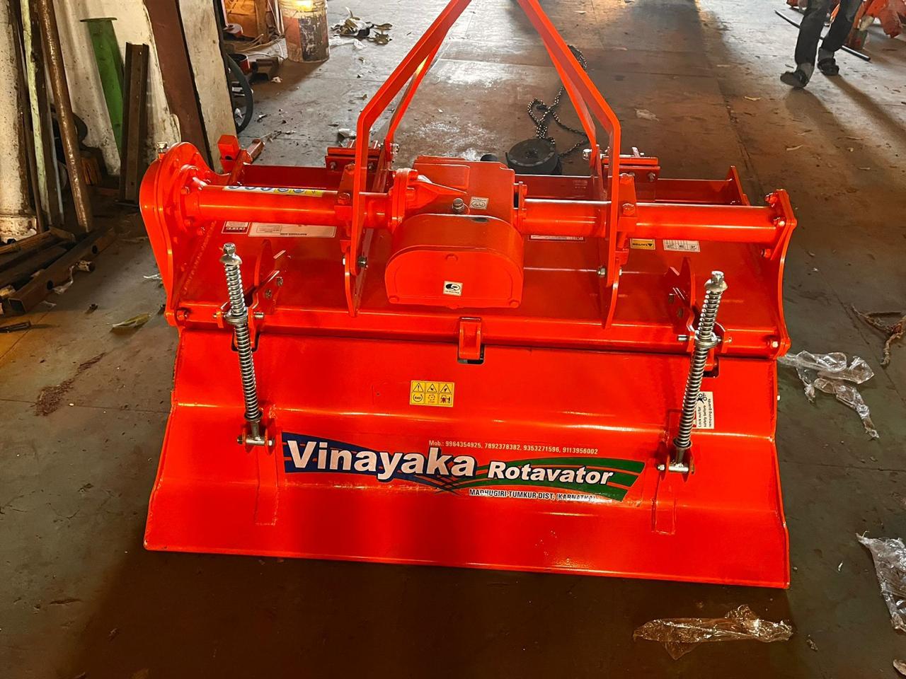 Vinayaka 20 blade multispeed Rotavator
